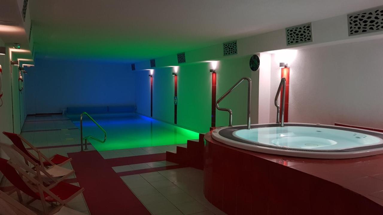 Akwamaryn Spa ニエホジェ エクステリア 写真