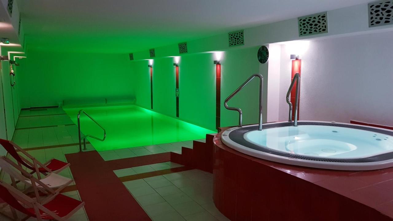 Akwamaryn Spa ニエホジェ エクステリア 写真